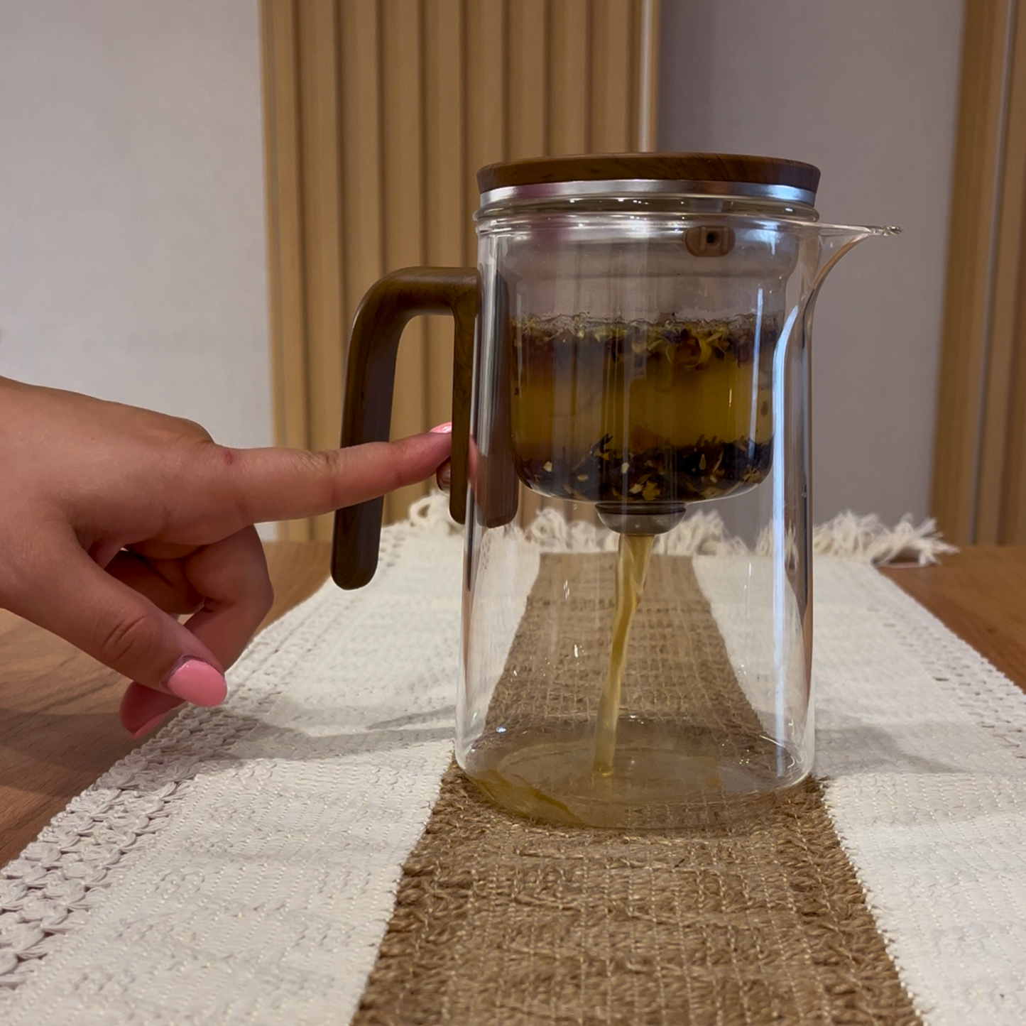 šµ The Gentle Teapot ā Social (800ml)